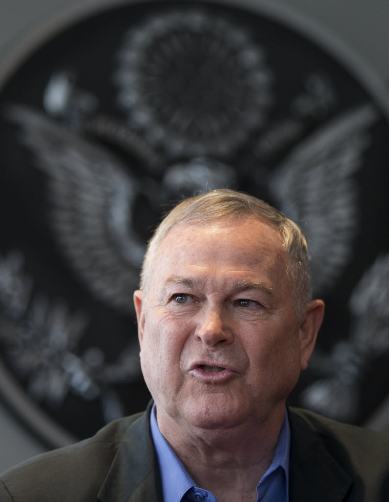 Congressman Dana Rohrabacher, Co-Chairman of the Congressional Tibet Caucus