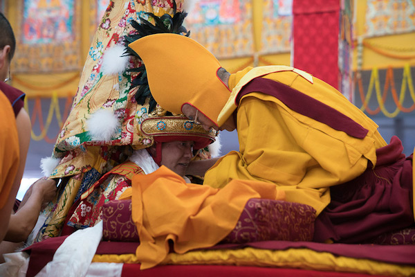 For decades, Tibetans have witnessed the Dalai Lama and the Tibetan leadership form a very close relationship with the oracles, whom they rely heavily upon for all matters political.